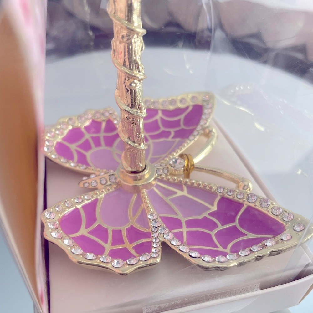 Butterfly ring holder - Picture 1 of 6